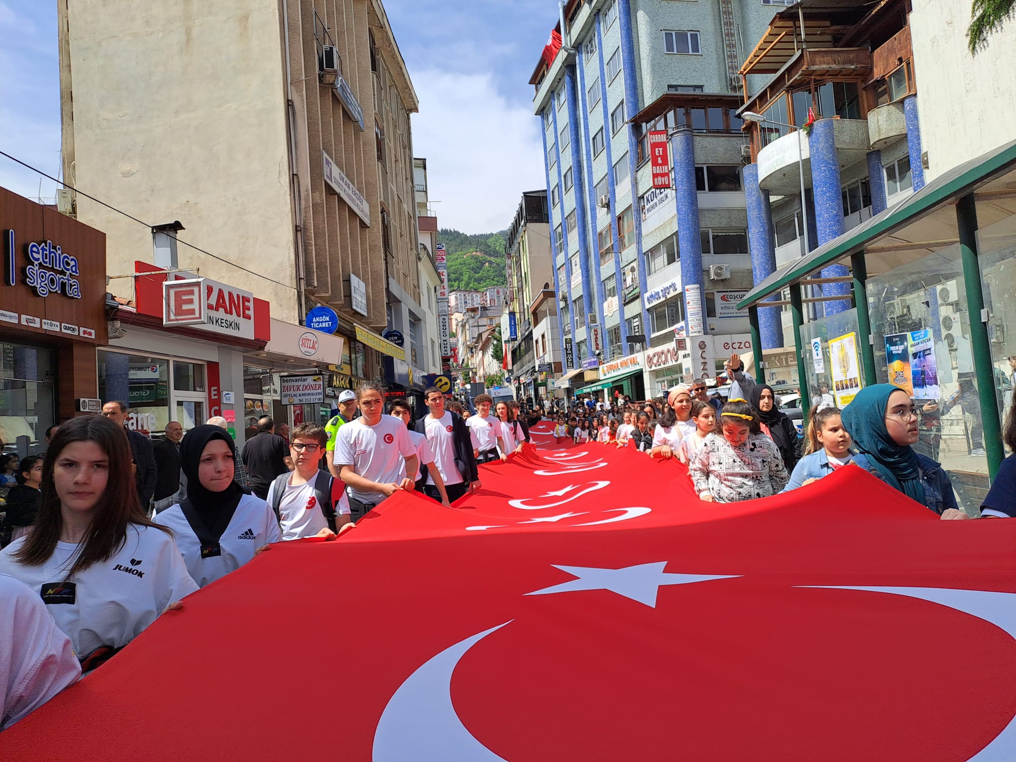 İlimizde 19 Mayıs Atatürk'ü Anma Gençlik ve Spor Bayramı Coşkuyla Kutlandı